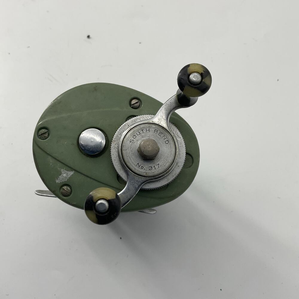 VINTAGE SHAKESPEARE DIRECT DRIVE 1900 MODEL FG FISHING REEL